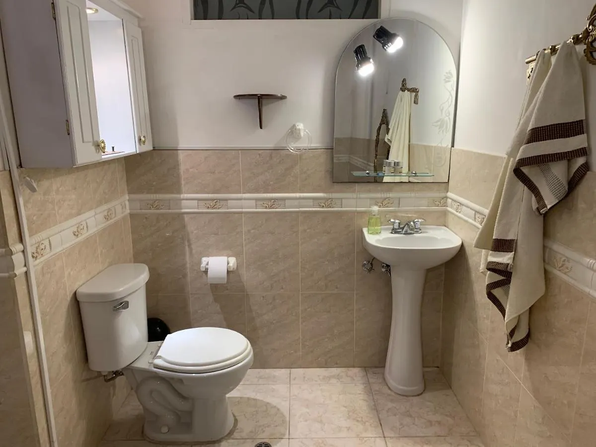 Bed & Breakfast Bed and Breakfast Skema Collections Quito